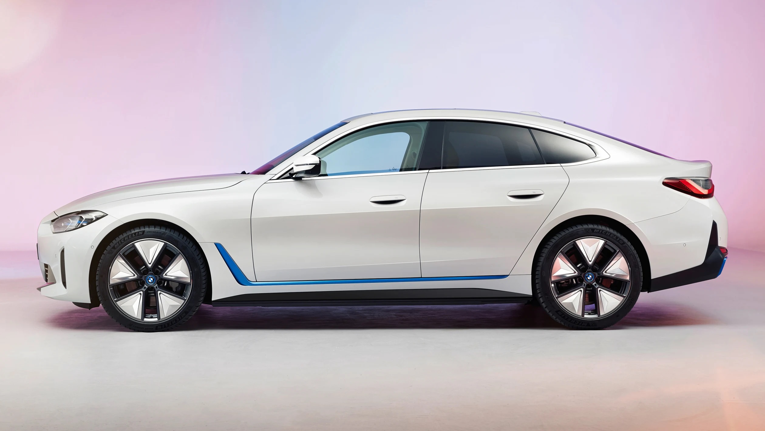 سبک جدید BMW i4 فاش شد
